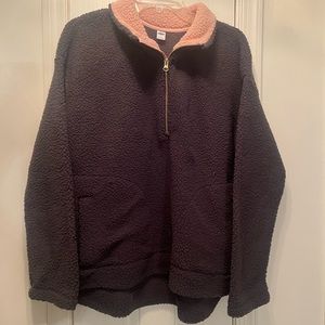 Women’s Old Navy fleece pullover size L NWT!